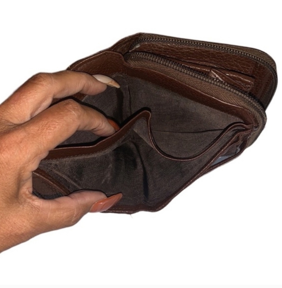 Prada Vintage Milano Brown Leather Zip Around Wallet (EUC) - Picture 6 of 10